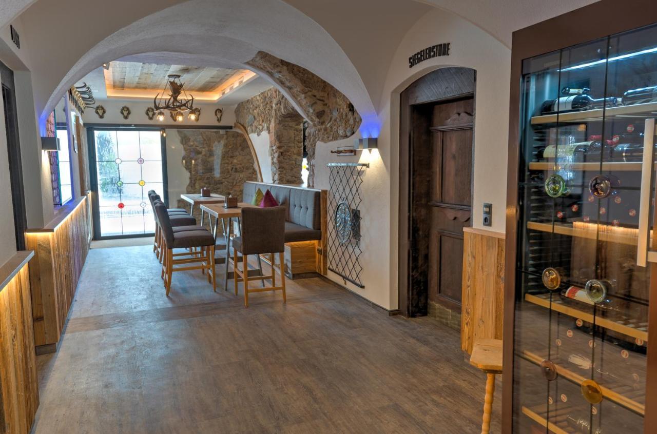 Der Siegeler B&B - This Lifestylehotel Rocks مايرهوفن المظهر الخارجي الصورة